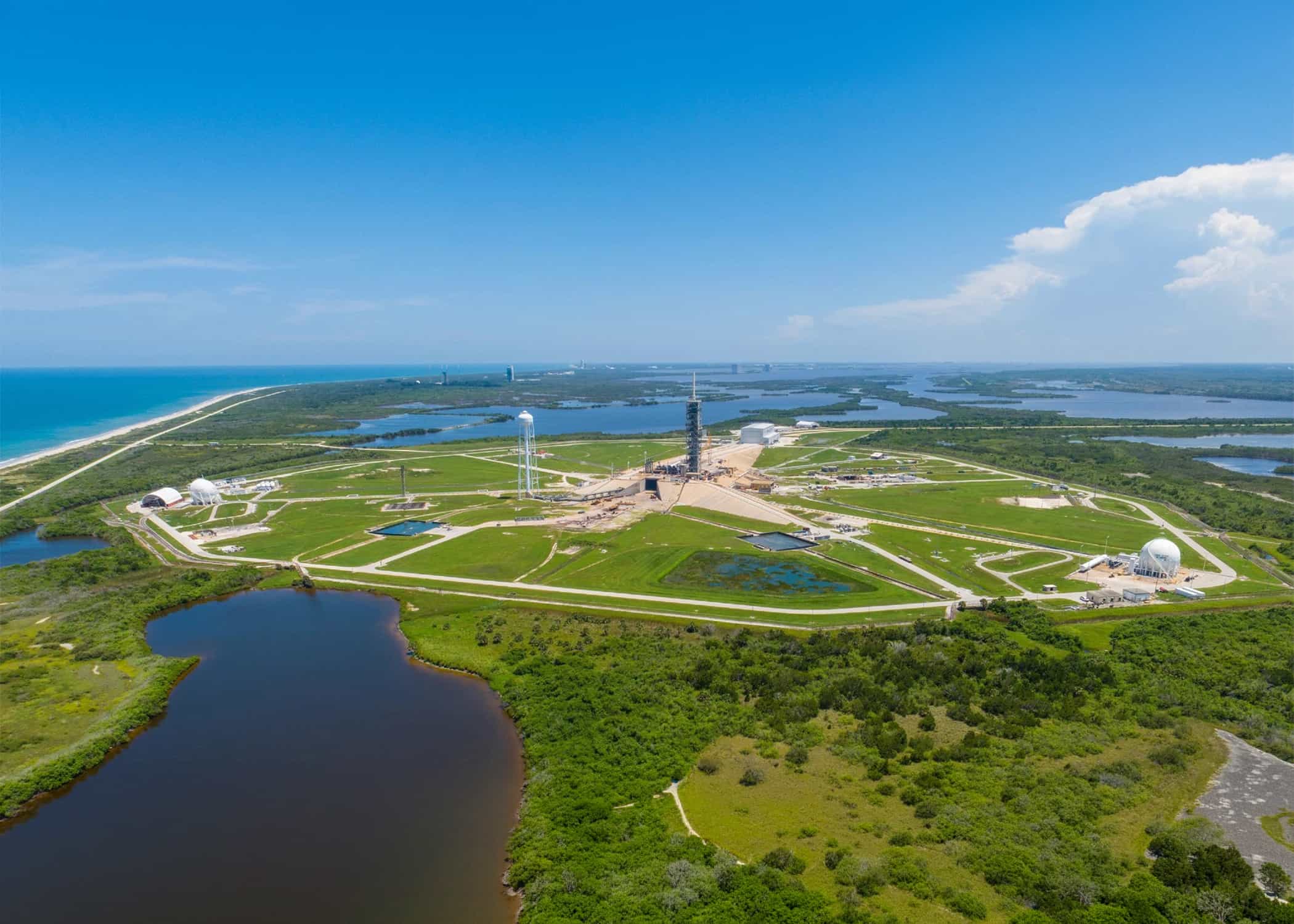 Vista aérea del complejo de lanzamiento del Centro Espacial Kennedy